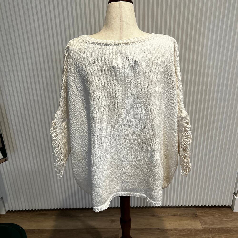 SHADI ET TOI Women's Distressed Sweater In White - Picture 2 of 10